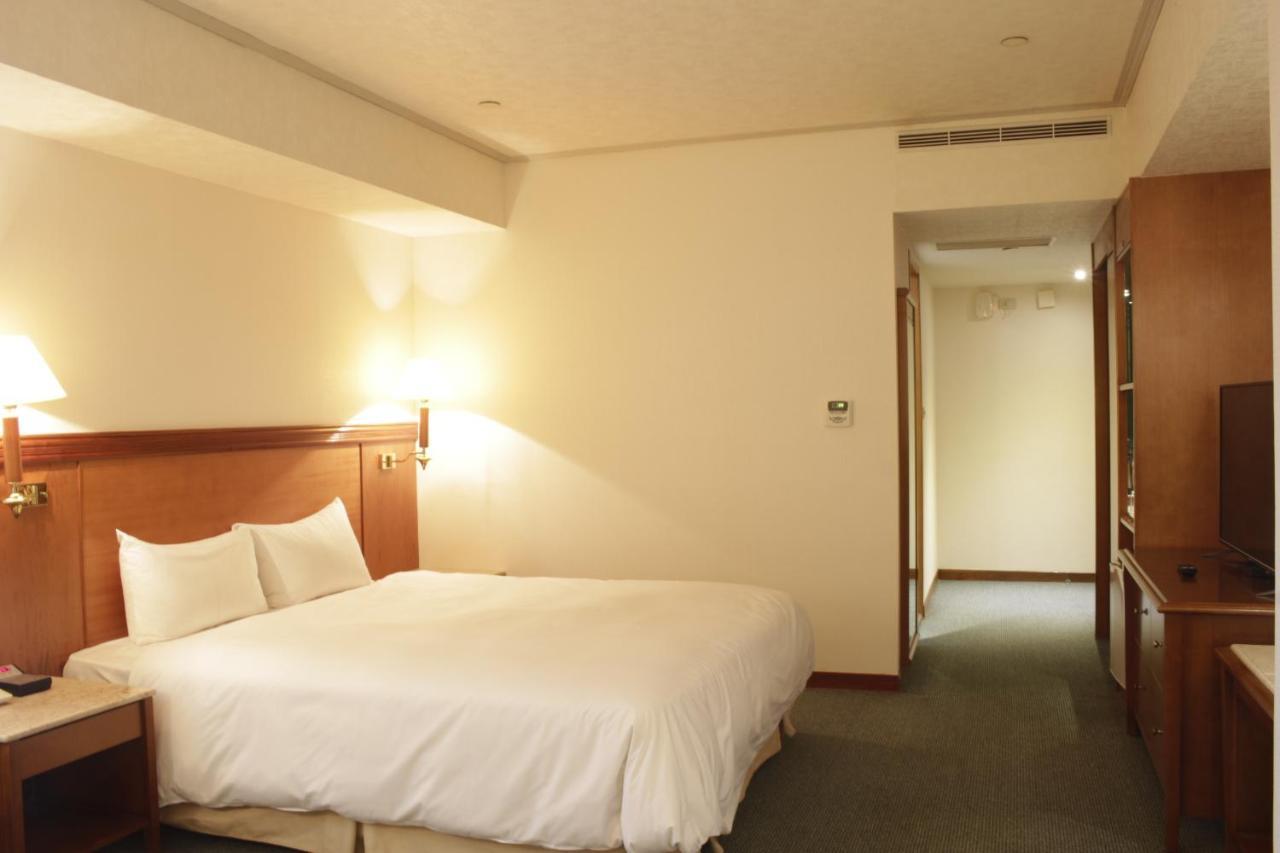 Hotel Avenue Hsinchu Extérieur photo