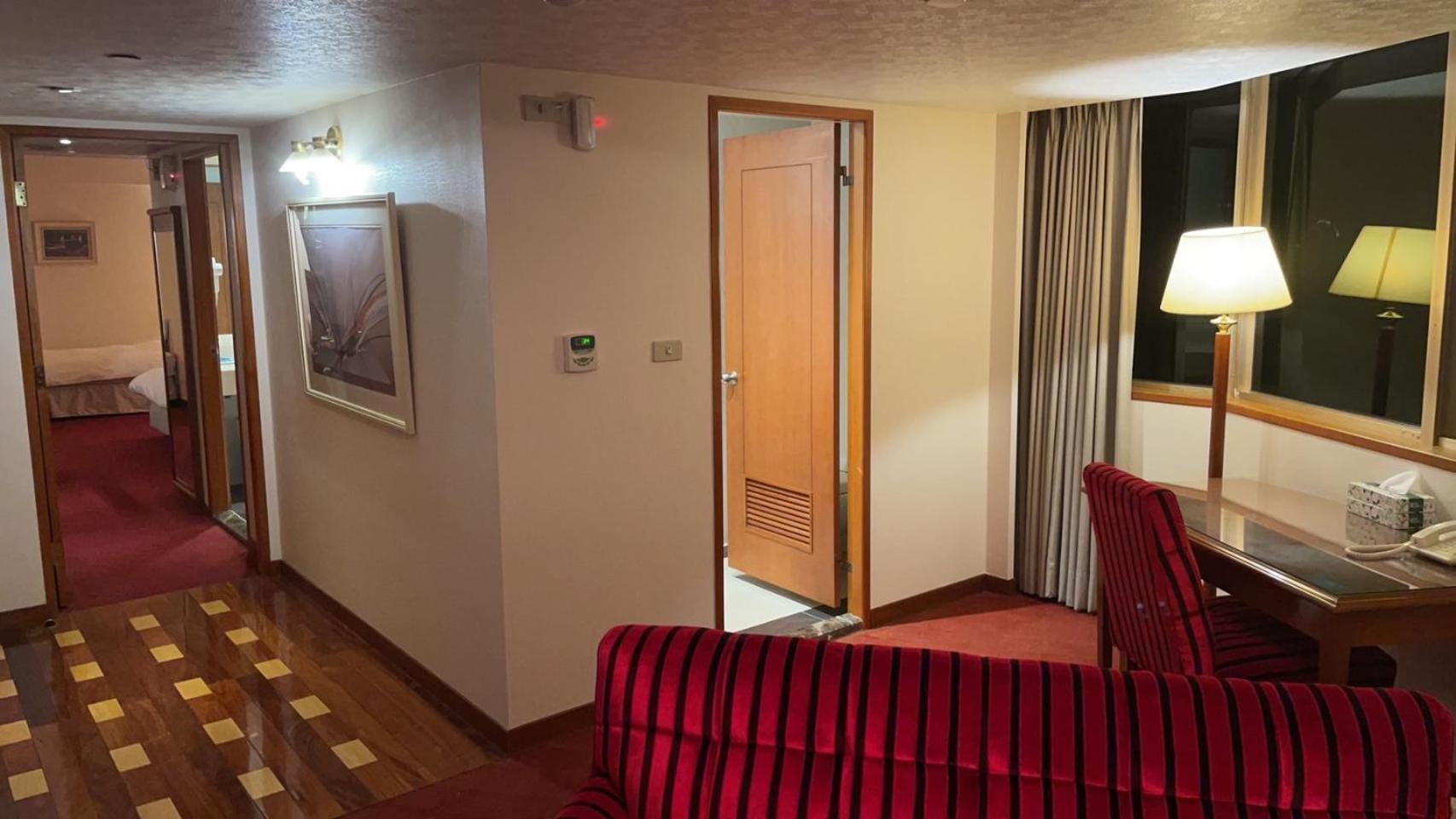 Hotel Avenue Hsinchu Extérieur photo